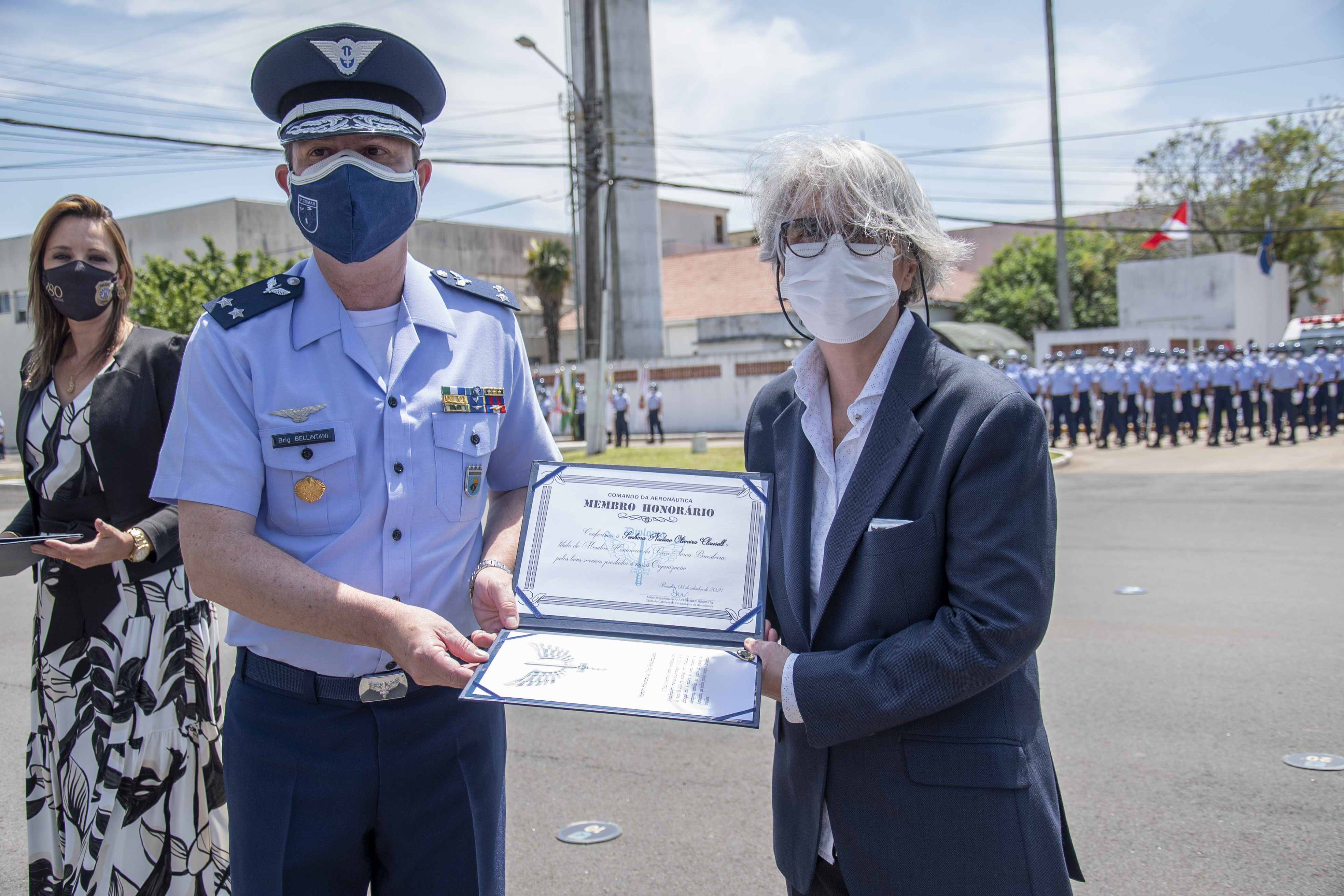 21-10-29_hcpa_recebe_homenagem_da_aeronautica_19.jpg