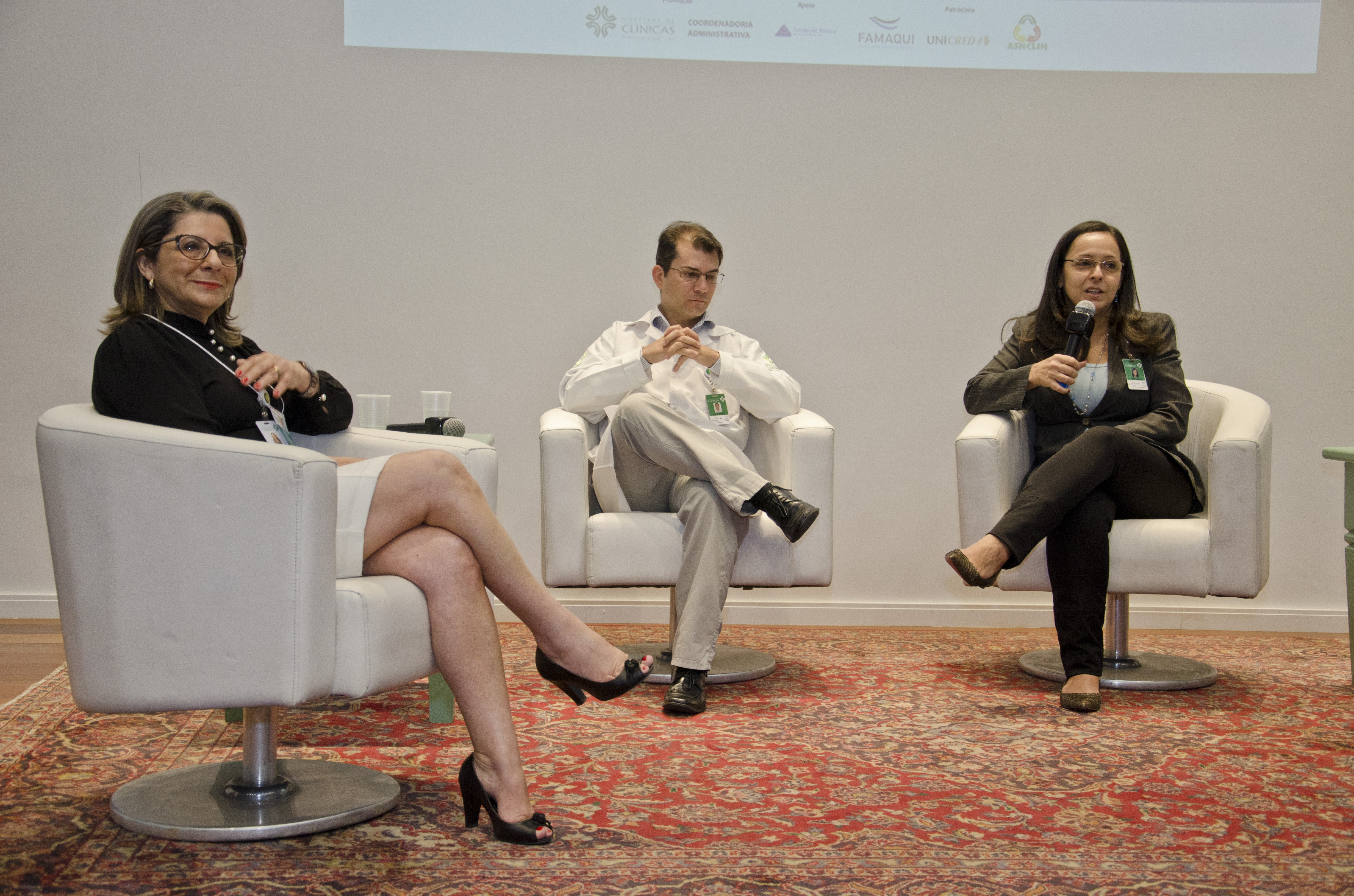 Mesa de abertura com Aurea, Brasil e Ninon